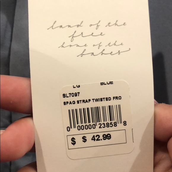 American threads light blue flowy dress - Picture 4 of 4